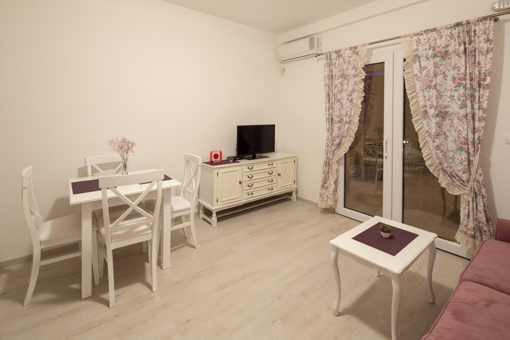 Apartments Raskovic Radanovići 외부 사진